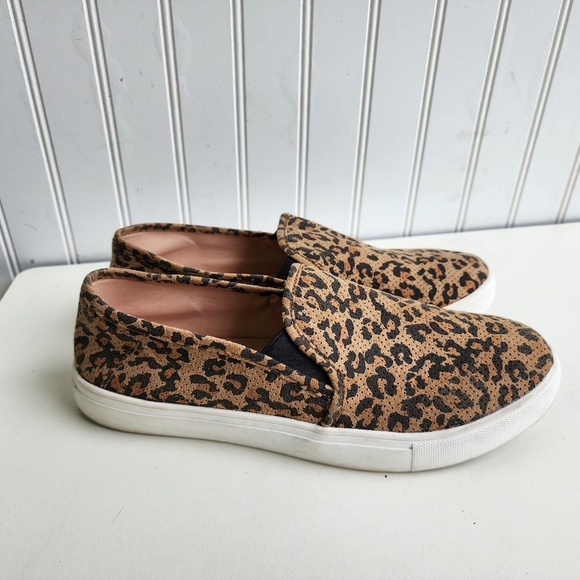 Funky Monkey Brown Leopard Sneakers Women's Slip On Casual Shoes Sz 9 - Picture 1 of 6